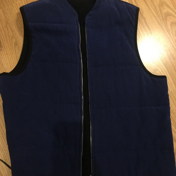Reversible Vest - Picture 2 of 3